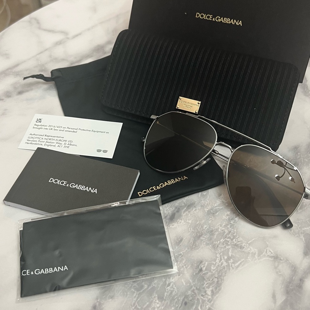 NEW Dolce & Gabbana | Aviators Sunnies Sunglasses in Gunmetal